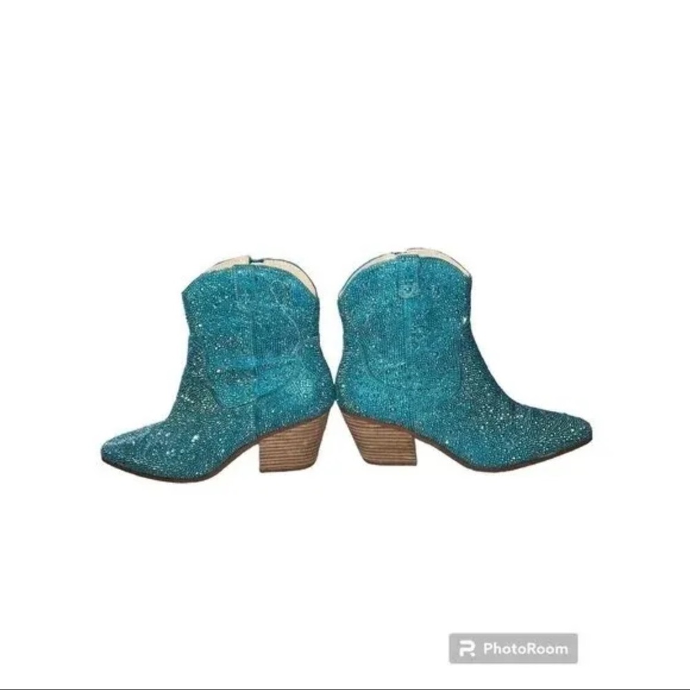 Betsey Johnson Diva Boots size 7.5